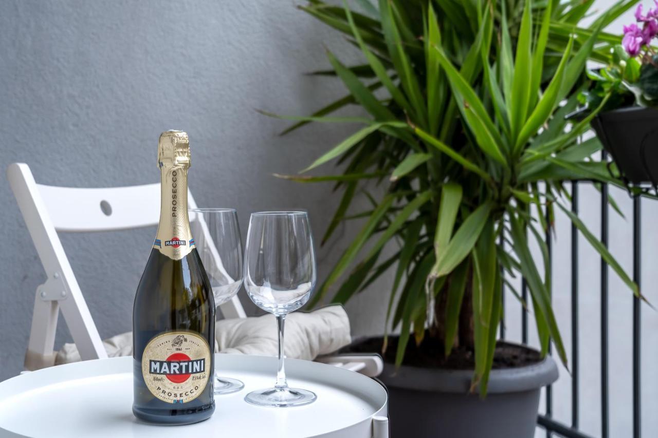 Suite 1,2 Porta Milano Centro Parking Free Ngoại thất bức ảnh