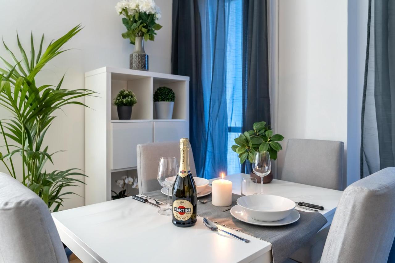 Suite 1,2 Porta Milano Centro Parking Free Ngoại thất bức ảnh
